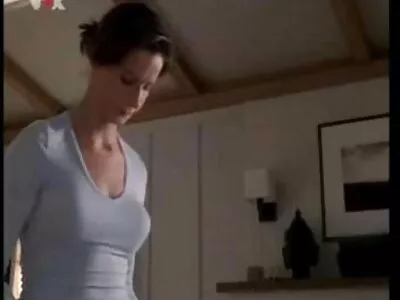 Big Bold Booby Trap -video (Holly Halston)