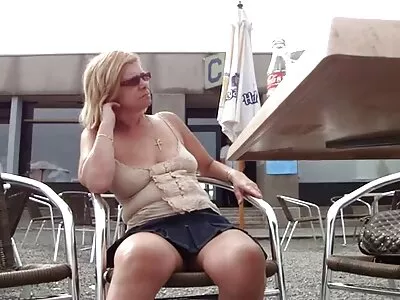 The Wet Blanket -videon (Danny D, Jenna J Foxx)