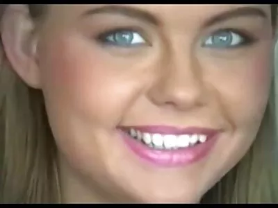 Het avsugning från blondin med hängslen video (Athena May)
